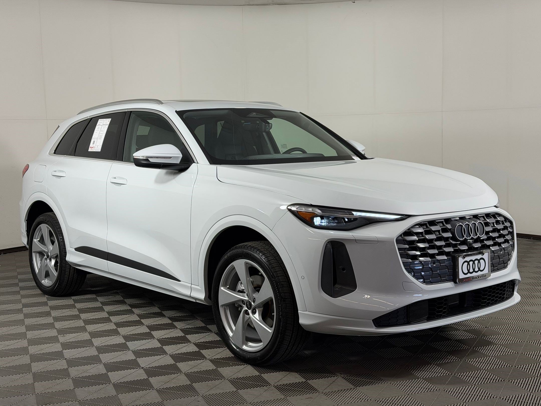 New 2026 Audi Q5 Premium AWD/4WD image 7