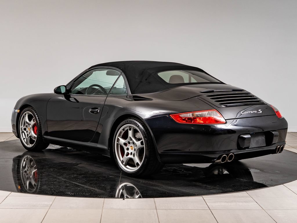 Used 2005 Porsche 911 Carrera S RWD image 3
