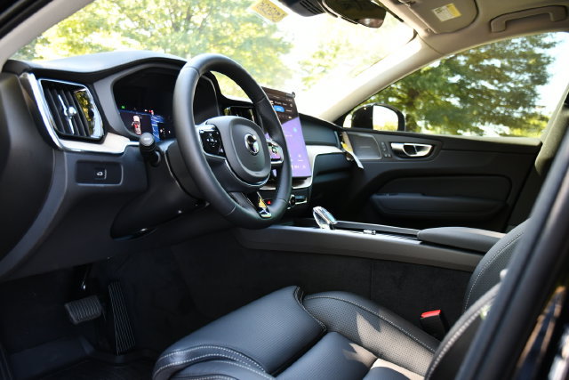 New 2027 Volvo XC60 B5 Ultra AWD/4WD image 14