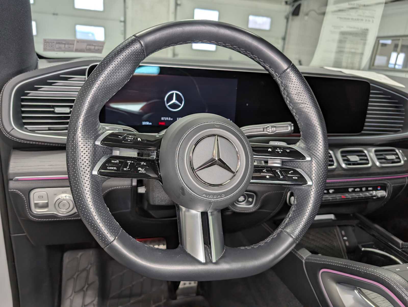 Certified 2025 Mercedes-Benz GLS 450 4MATIC image 40