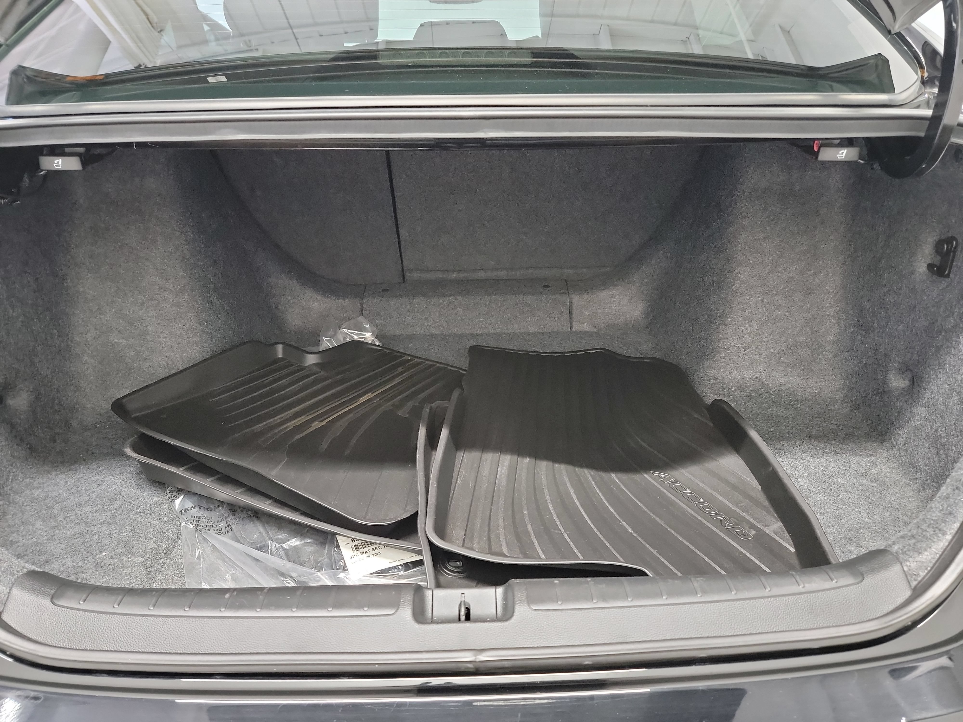 Used 2020 Honda Accord EX-L image 26