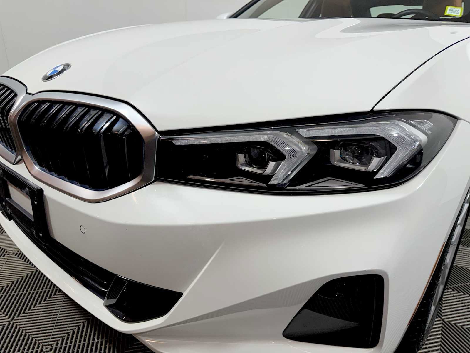 Used 2024 BMW 330i xDrive Sedan w/ Convenience Package AWD/4WD image 26