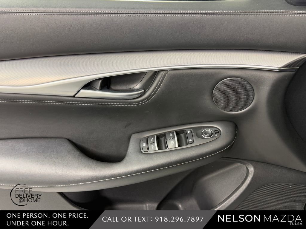 Used 2022 INFINITI QX55 Luxe w/ Cargo Package image 19