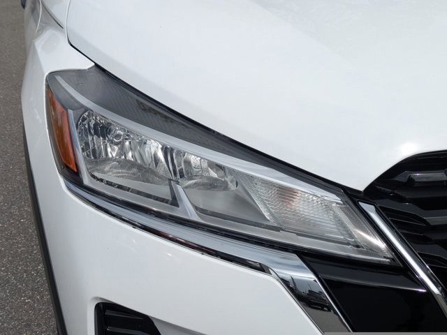 Certified 2024 Nissan Kicks S FWD image 10