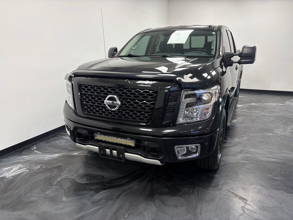 Used 2019 Nissan Titan PRO-4X image 3