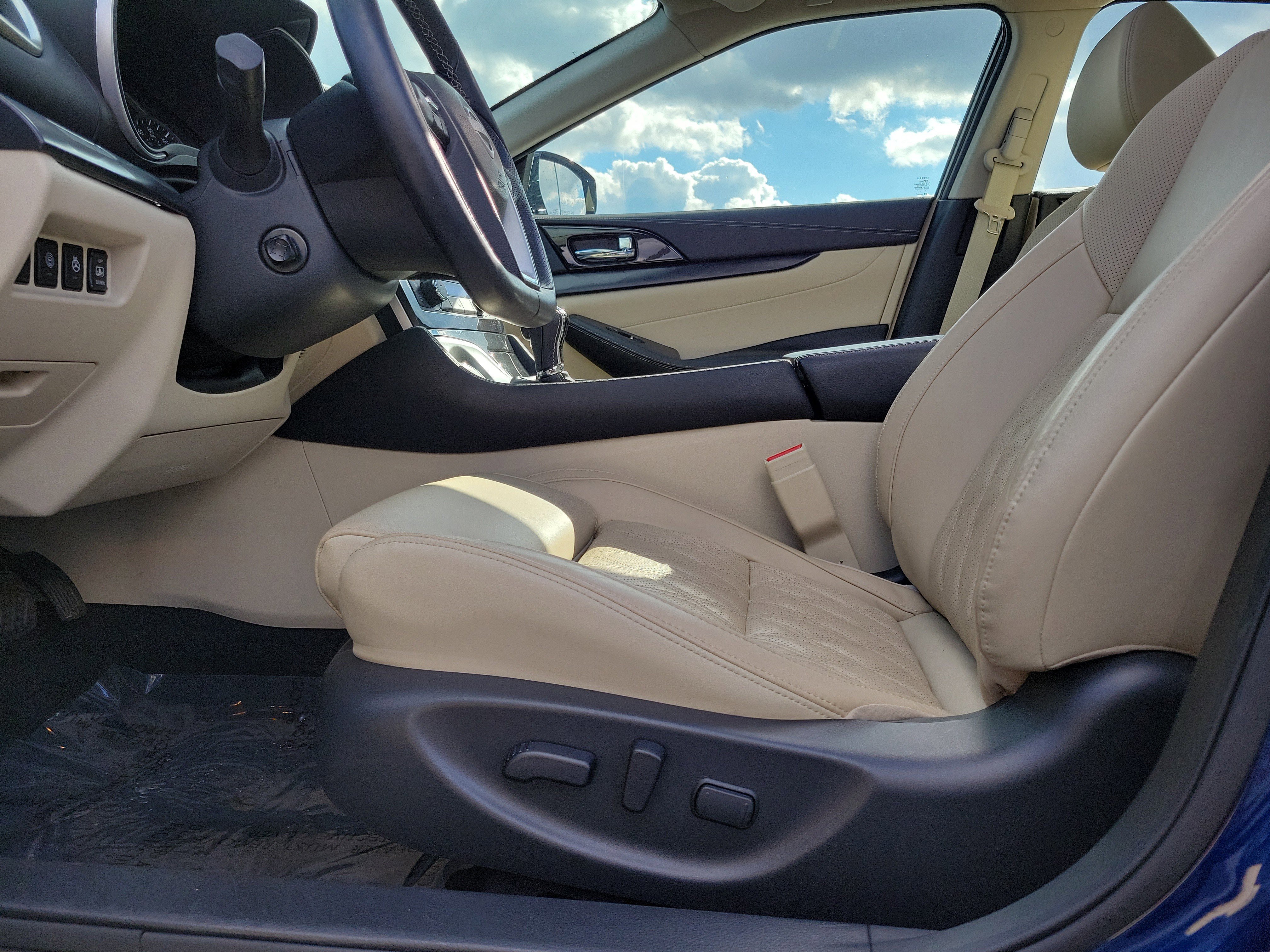 Certified 2023 Nissan Maxima Platinum w/ Sport Mat Group image 16