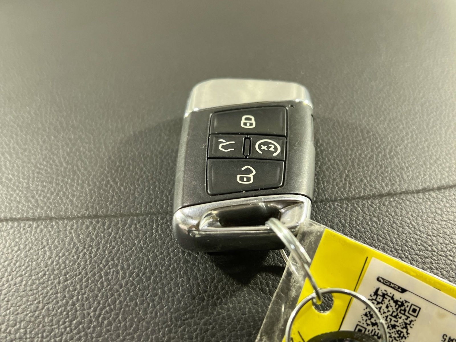 Used 2021 Volkswagen Atlas SE image 31