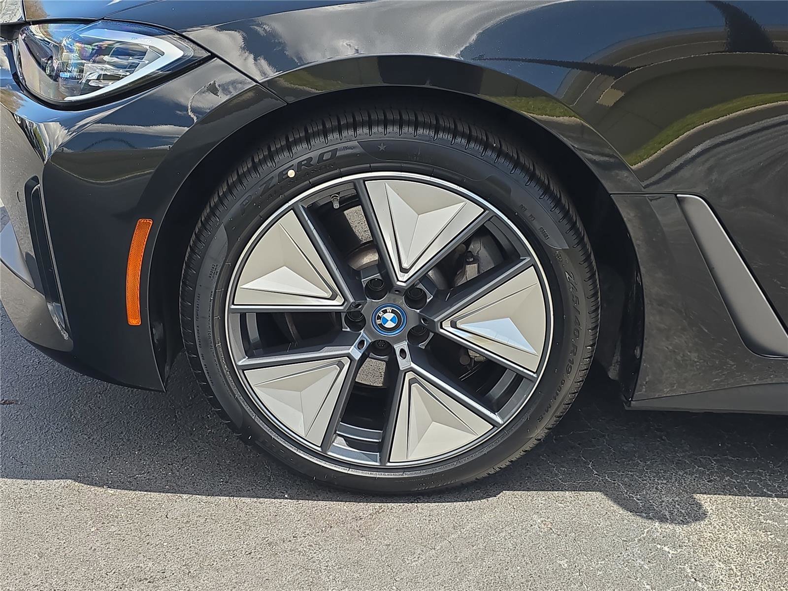 Certified 2023 BMW i4 eDrive35 w/ Premium Package image 7