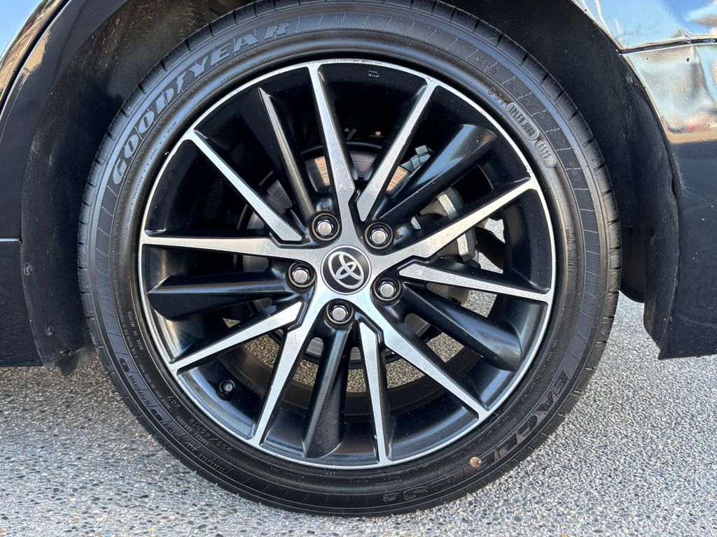 Used 2023 Toyota Camry XSE FWD image 32