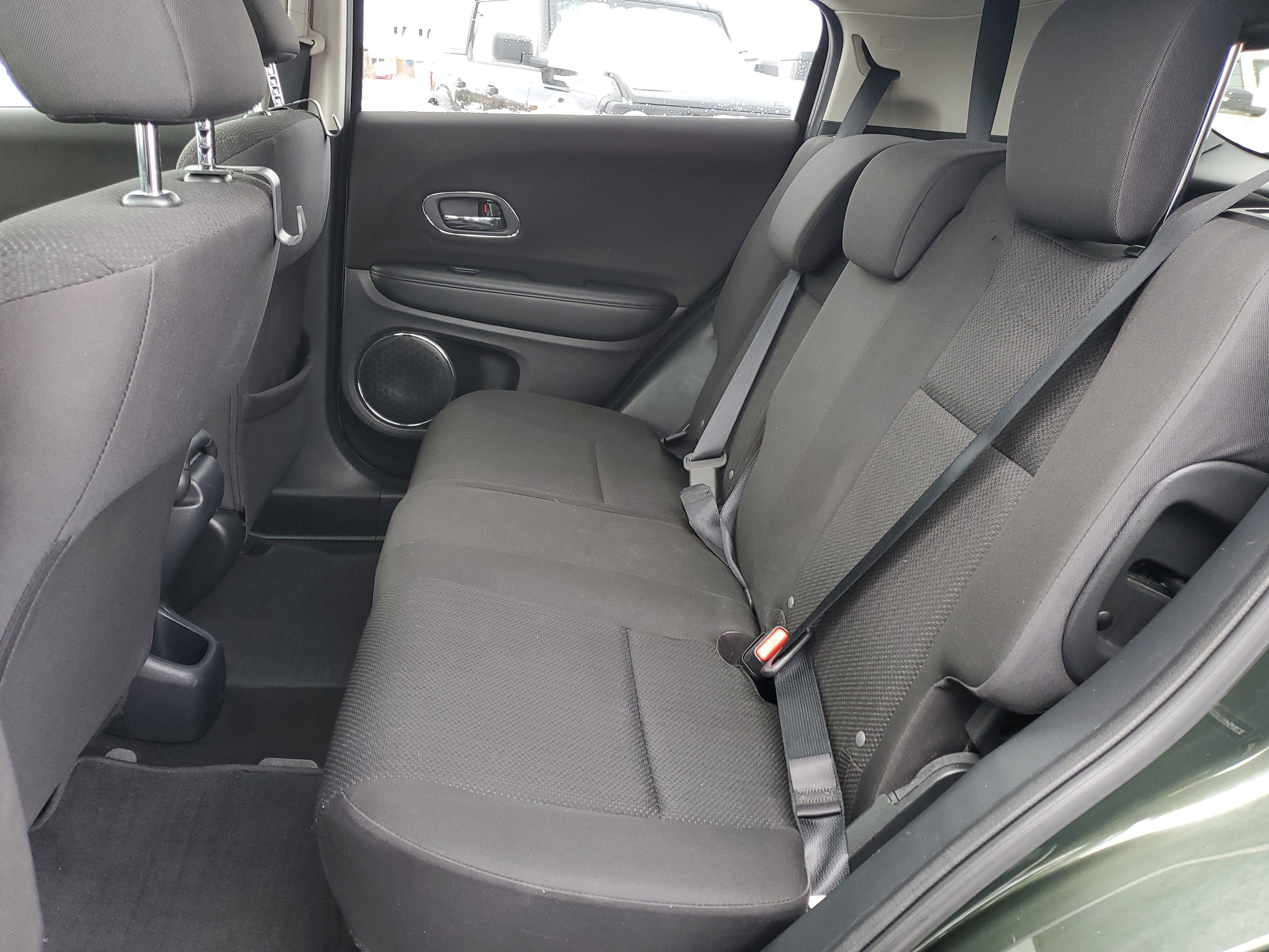 Used 2018 Honda HR-V EX image 11