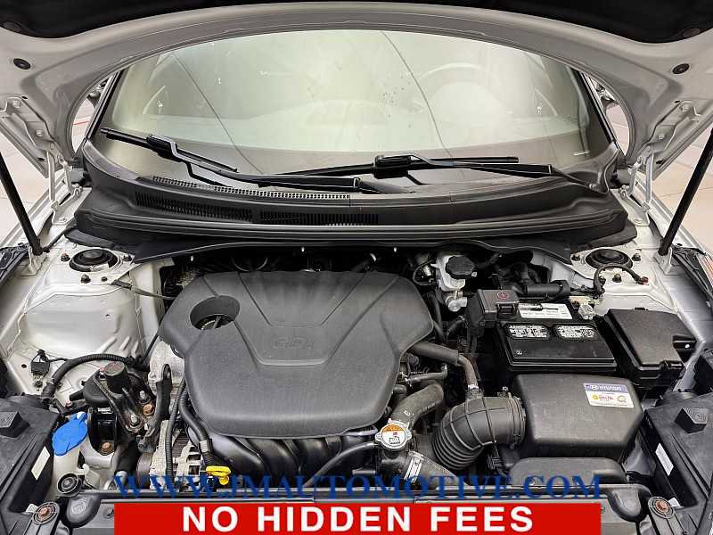 Used 2017 Hyundai Veloster Value Edition image 10