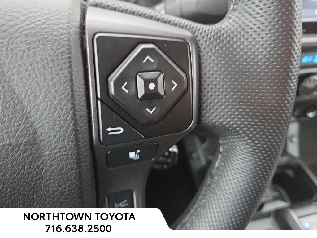 Used 2022 Toyota Tacoma TRD Sport image 13