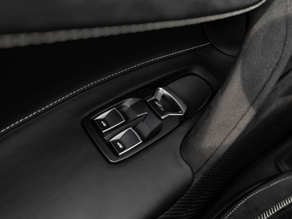 New 2026 McLaren 750S Spider RWD image 22