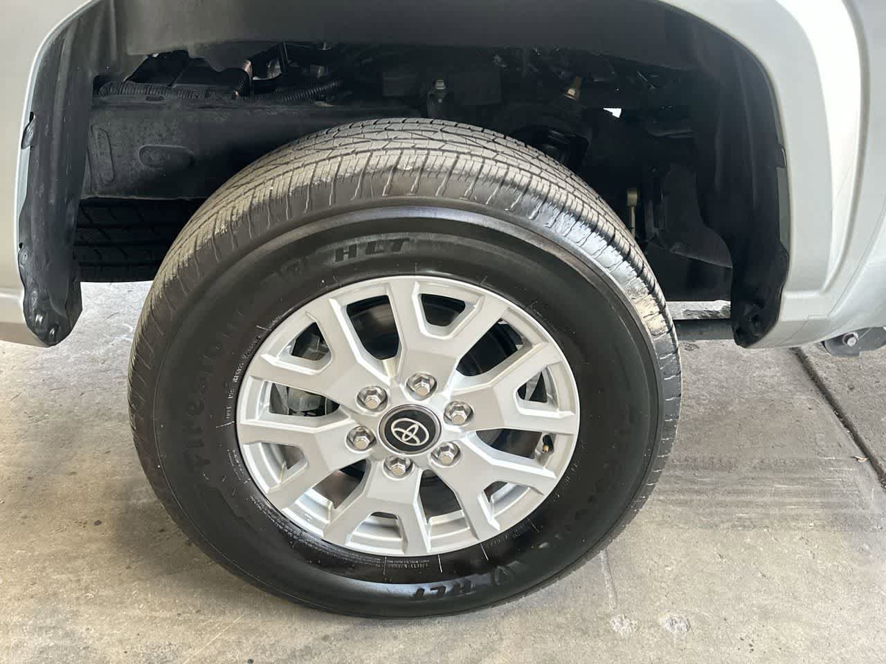 Used 2025 Toyota Tacoma SR5 RWD image 11