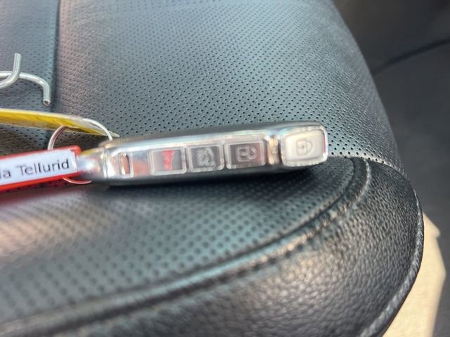 Used 2022 Kia Telluride EX w/ EX Premium Package image 44