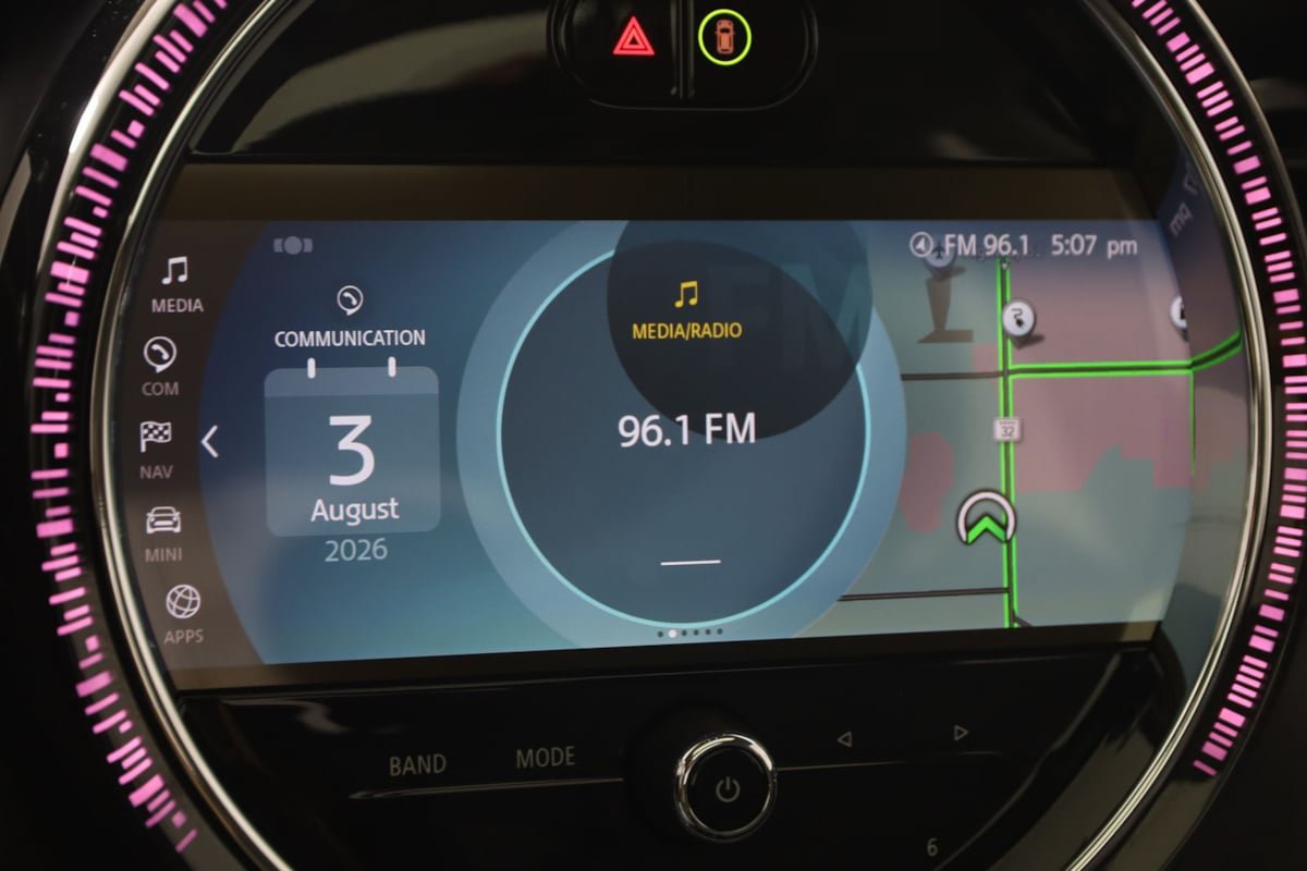 Used 2024 MINI Cooper SE FWD image 33