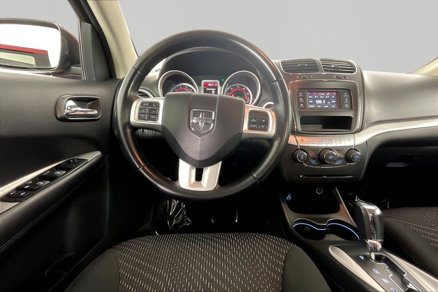 Used 2020 Dodge Journey SE w/ SE Popular Equipment Group FWD image 8