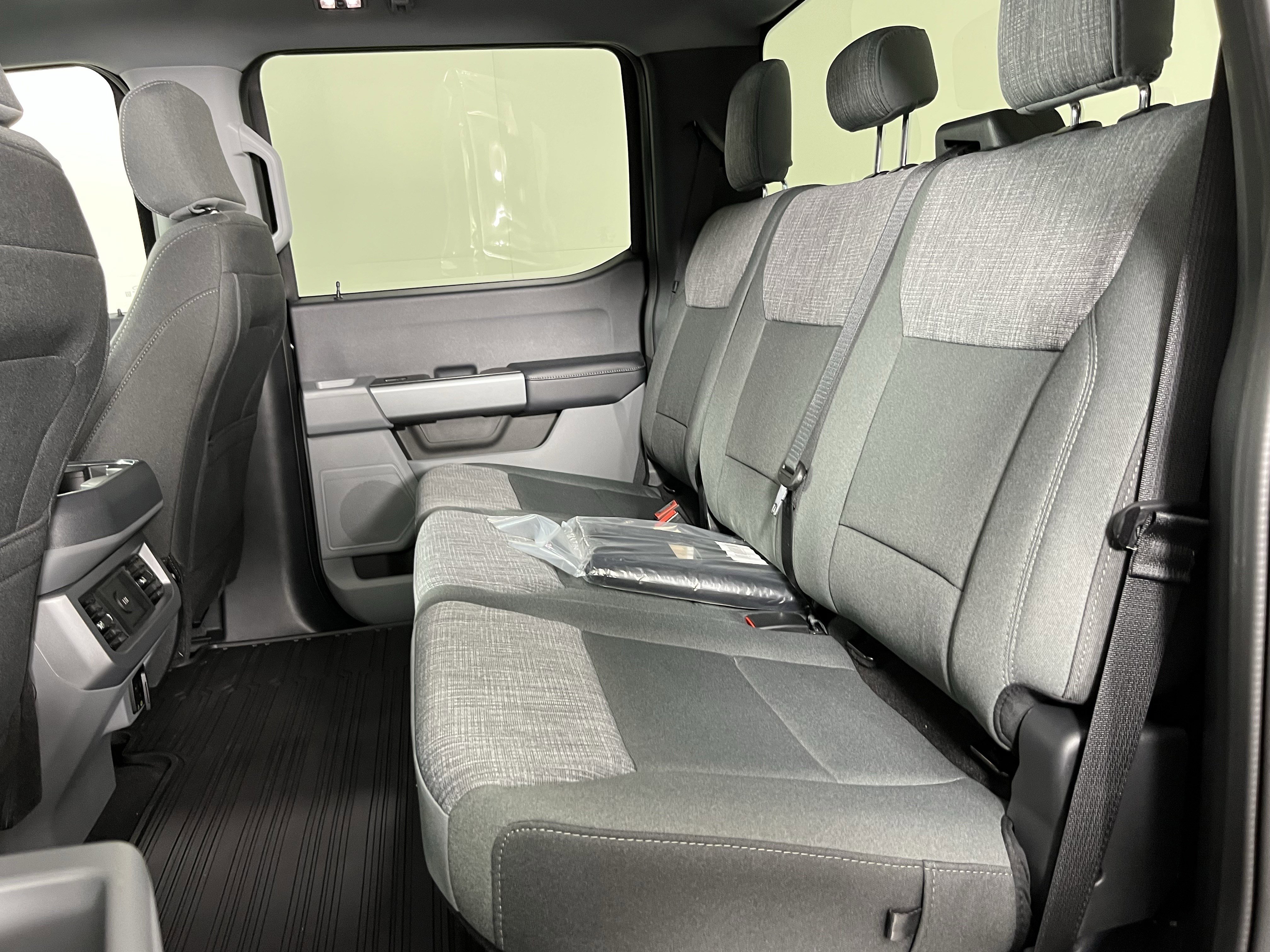 Used 2026 Ford F250 XLT w/ FX4 Off-Road Package image 13