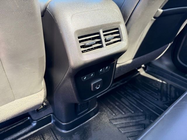 Used 2022 Chevrolet Equinox Premier image 20