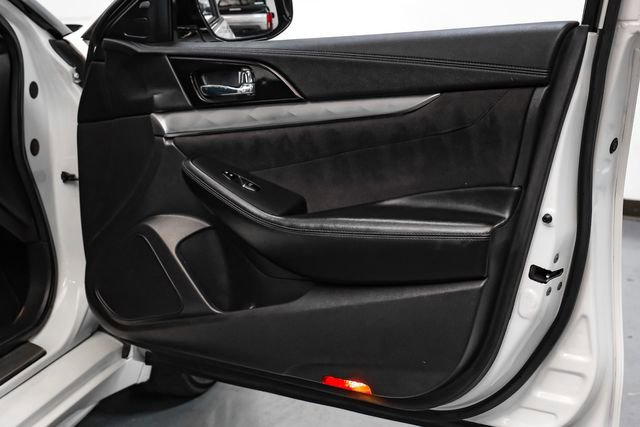 Used 2016 Nissan Maxima SR image 44