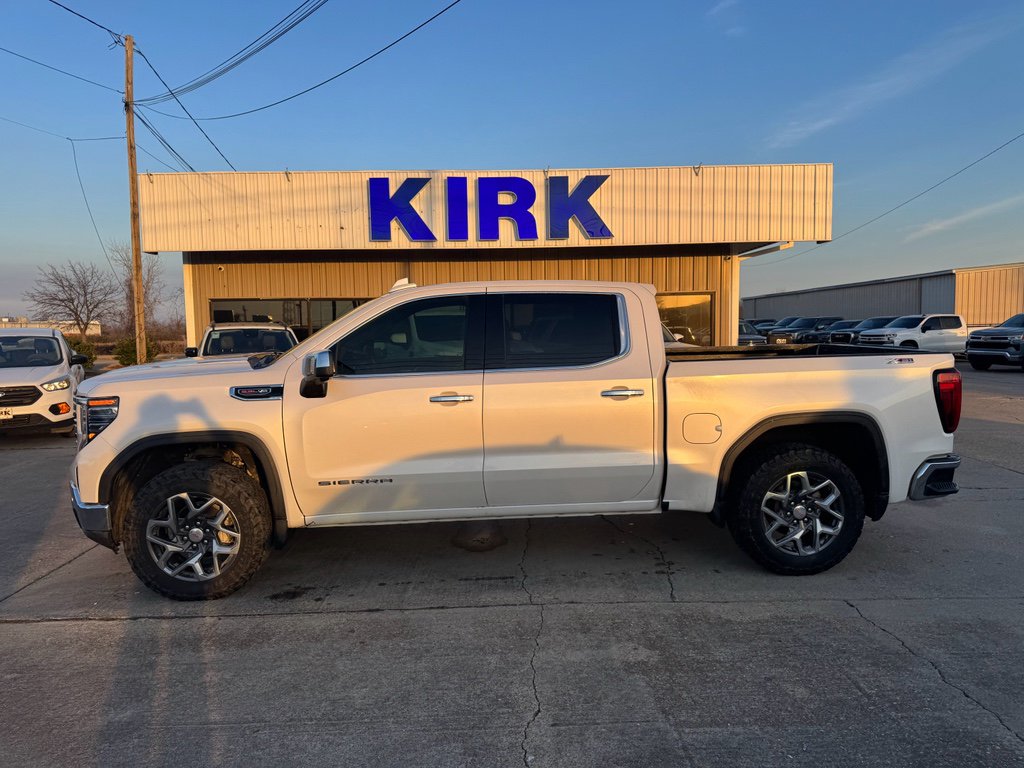 Used 2024 GMC Sierra 1500 SLT w/ SLT Premium Plus Package image 2