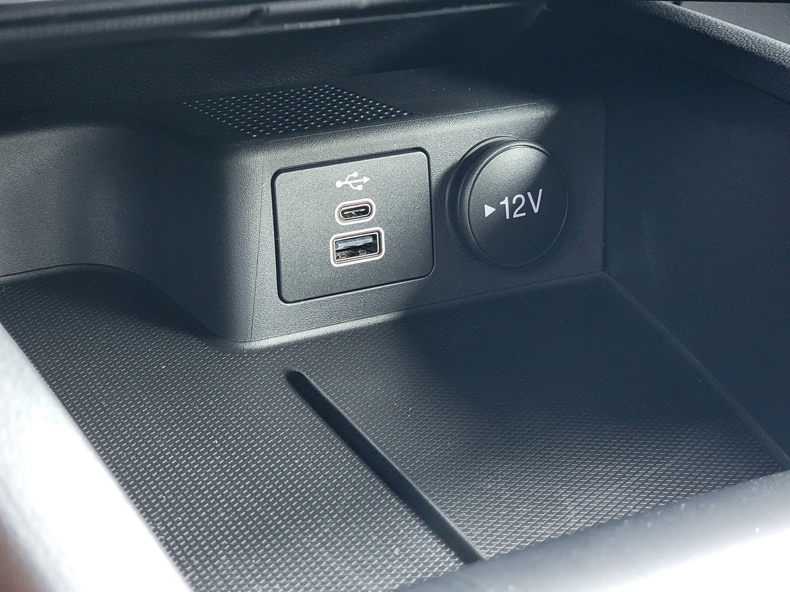 New 2025 Ford Escape ST-Line w/ Tech Pack #1 image 21