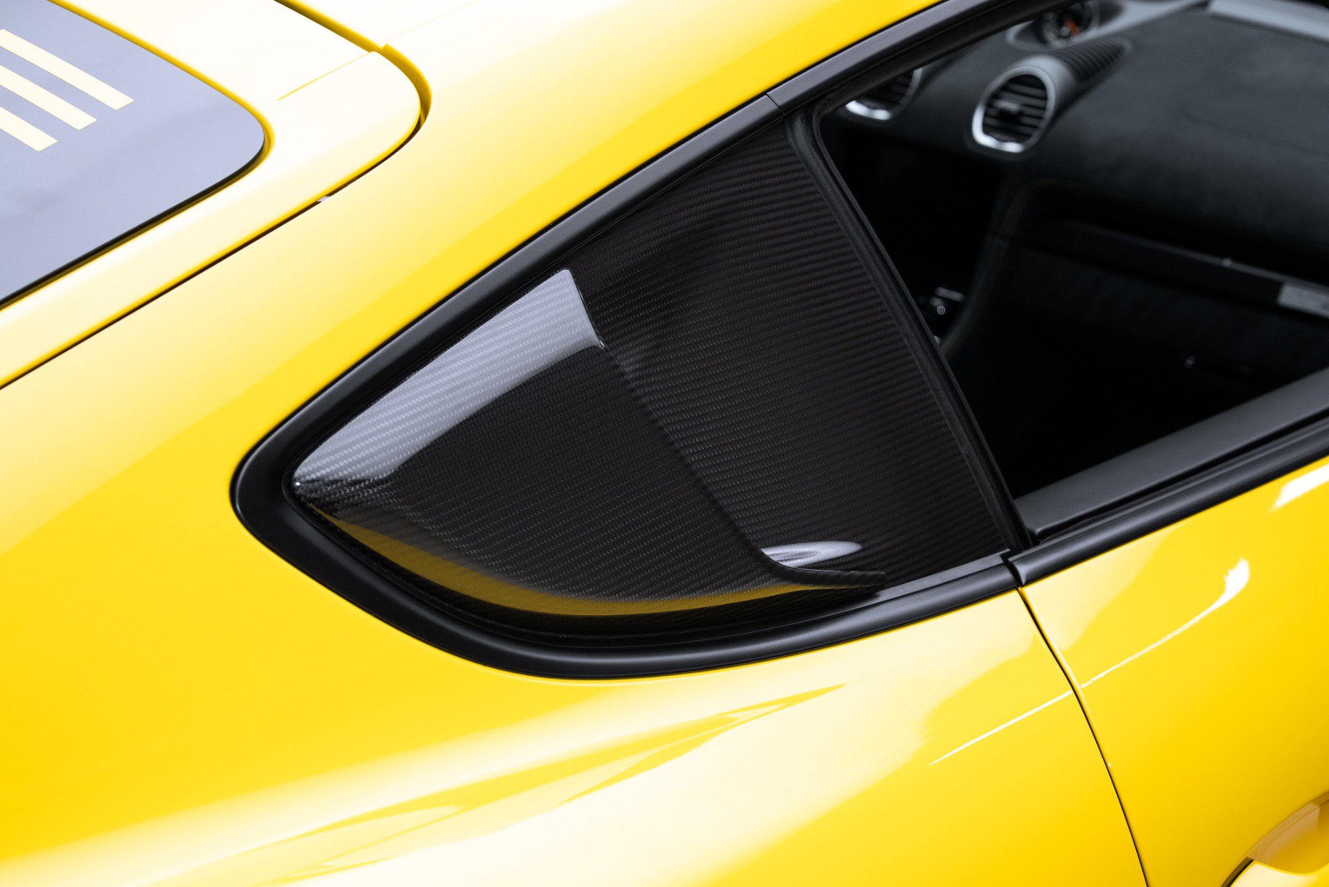 Used 2024 Porsche 718 Cayman GT4 RS RWD image 35