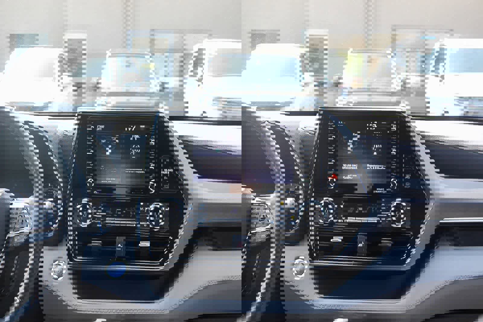 Used 2021 Toyota Highlander XLE image 19