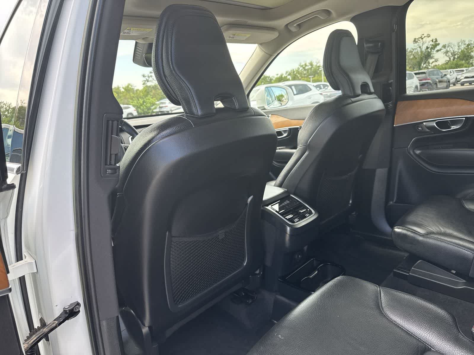 Used 2023 Volvo XC90 B6 Plus w/ Protection Package Premier AWD/4WD image 17