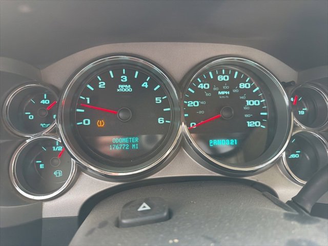 Used 2008 Chevrolet Silverado 1500 LT w/ Suspension Package, Off-Road image 12