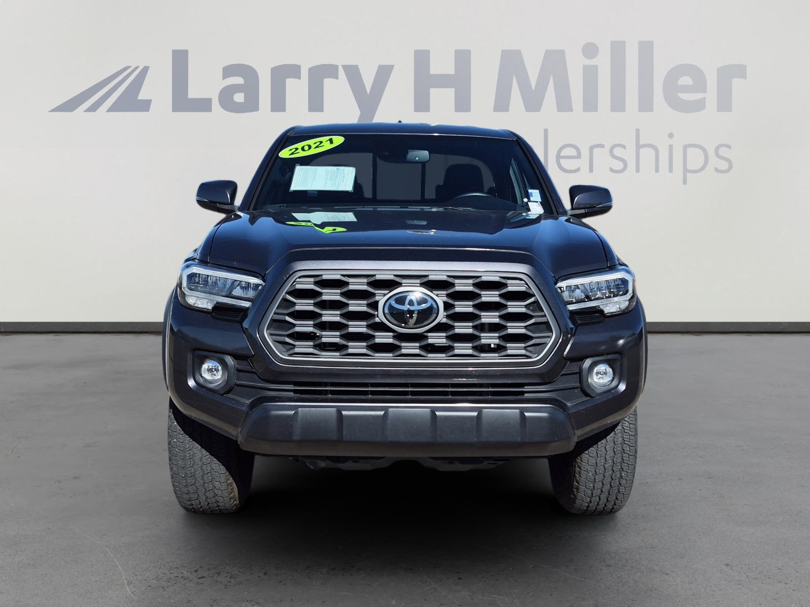 Certified 2021 Toyota Tacoma TRD Off-Road w/ TRD Premium Off Road Package image 8