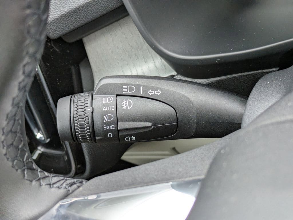 New 2026 Volvo XC40 B5 Plus w/ Protection Package Premier AWD/4WD image 37