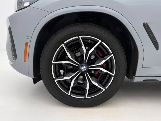 Certified 2025 BMW X4 M40i w/ Premium Package AWD/4WD image 28