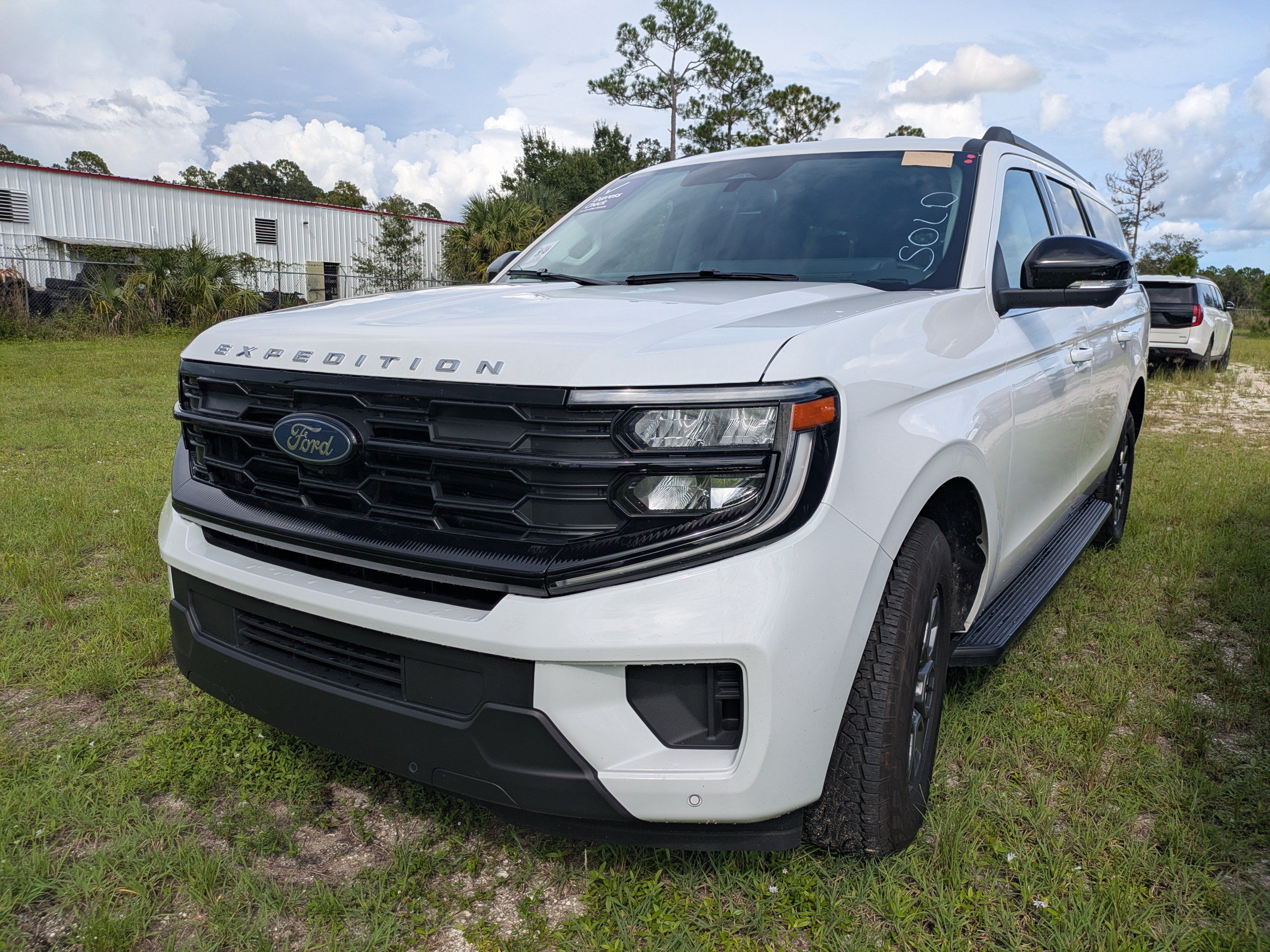 Used 2026 Ford Expedition Max Active RWD image 4