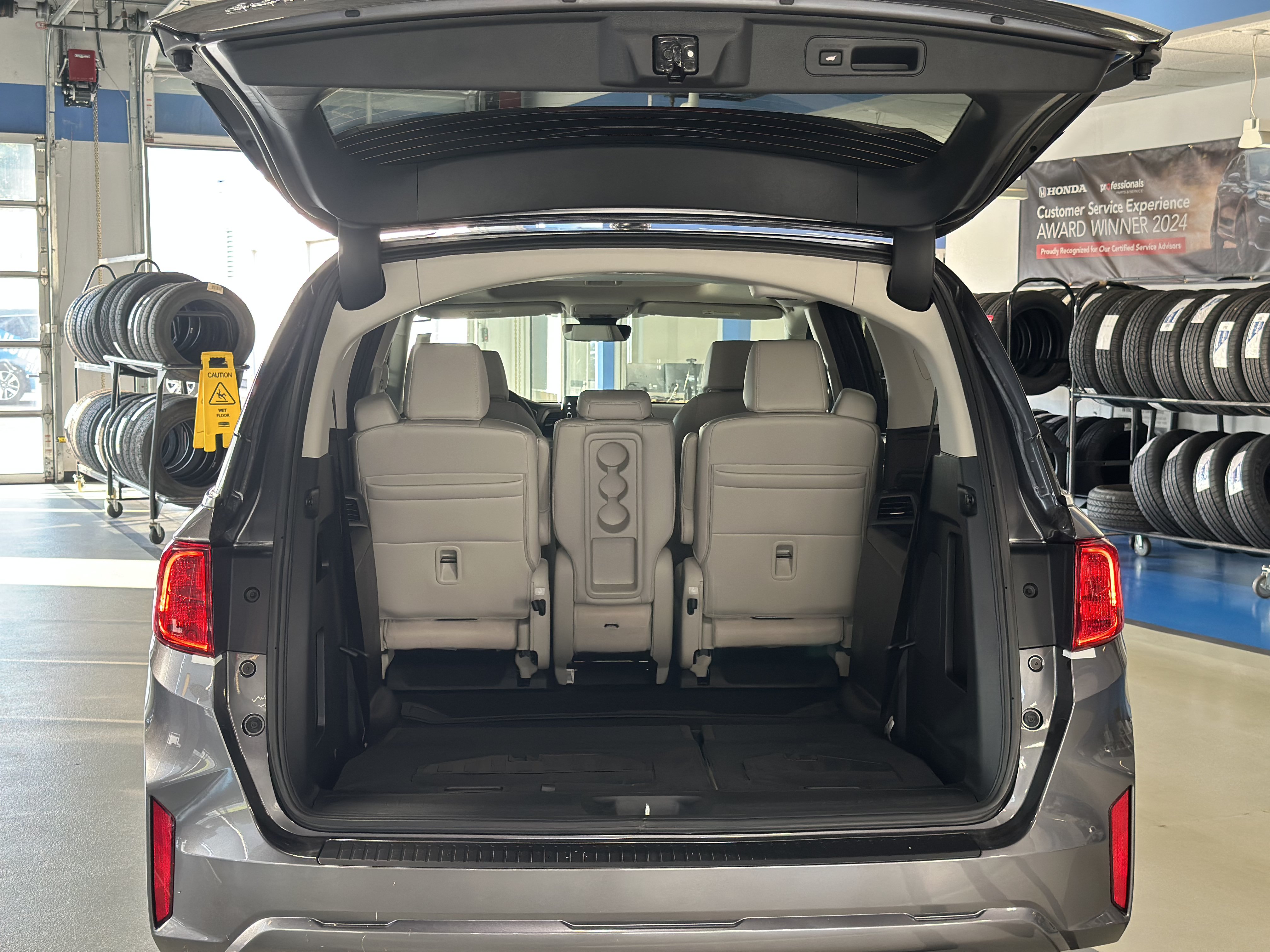New 2026 Honda Odyssey EX-L image 7
