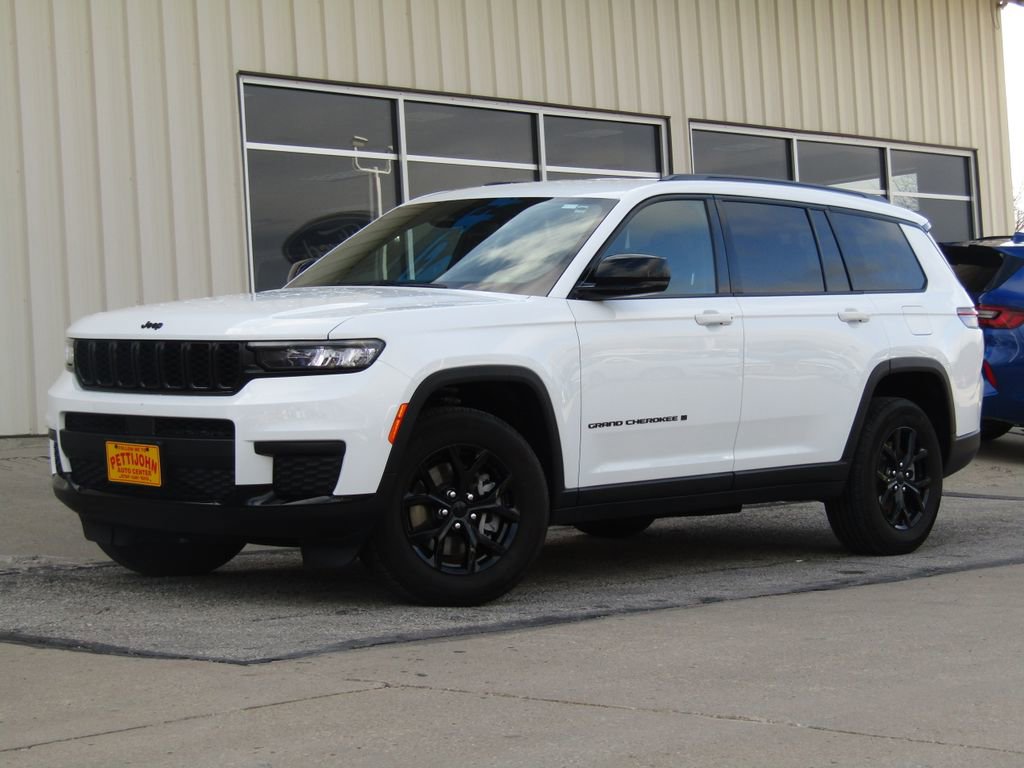 Used 2024 Jeep Grand Cherokee L Laredo image 12