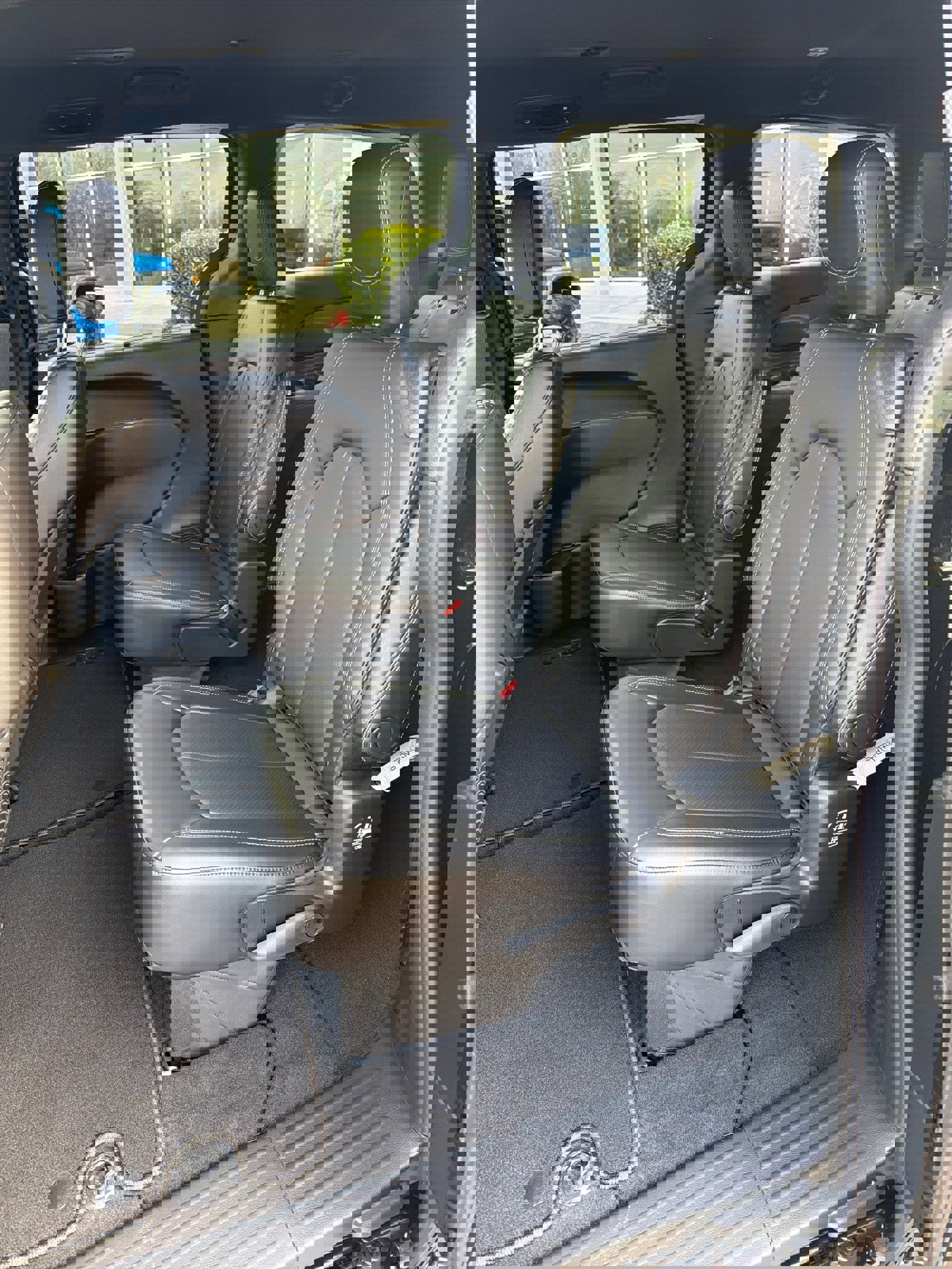 New 2026 Chrysler Pacifica Select image 11