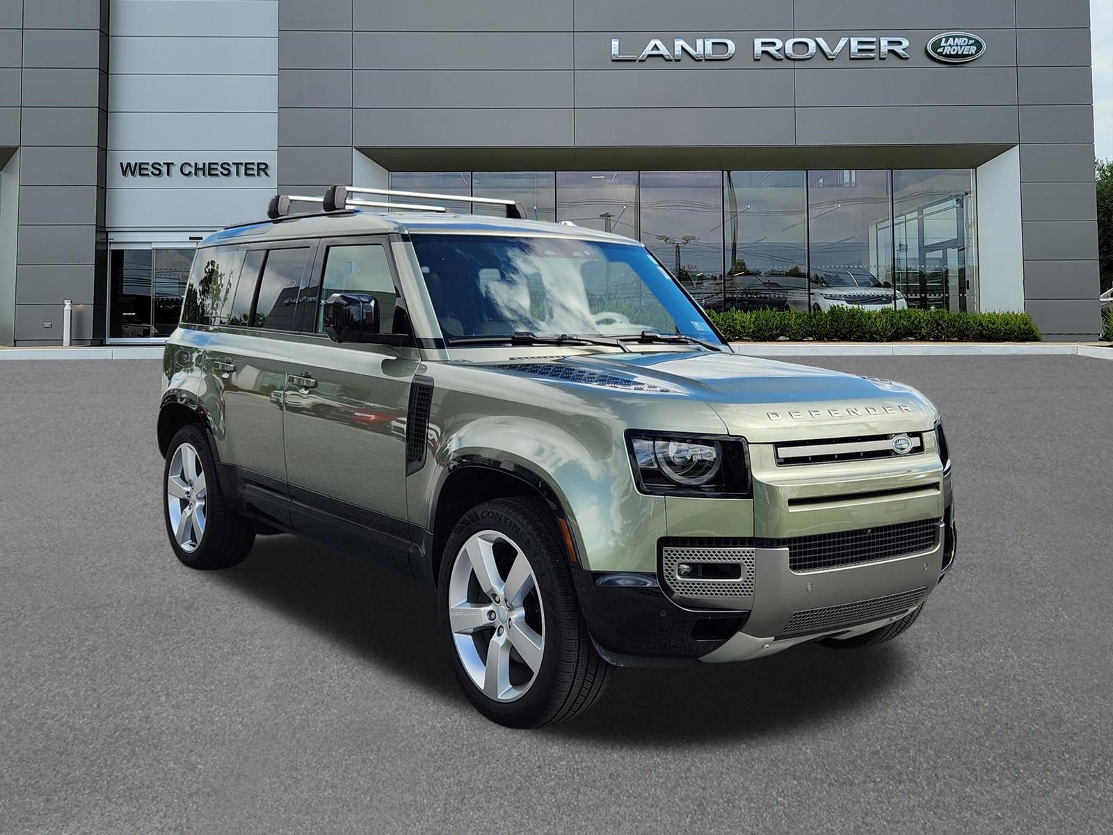 Certified 2025 Land Rover Defender 110 X-Dynamic SE AWD/4WD image 2