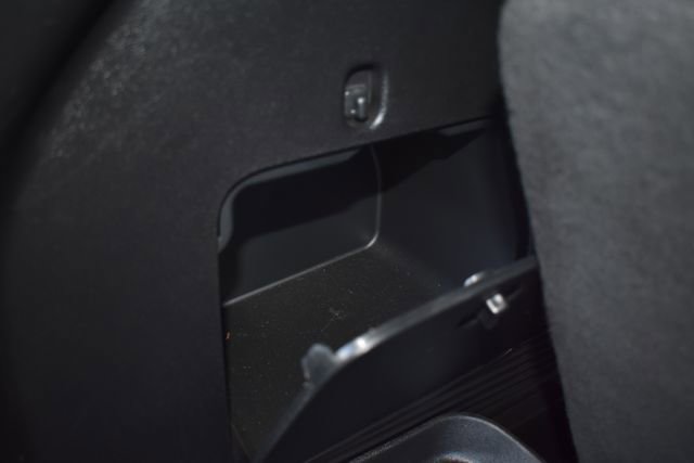 Used 2020 Ford Explorer XLT w/ Comfort Package image 40