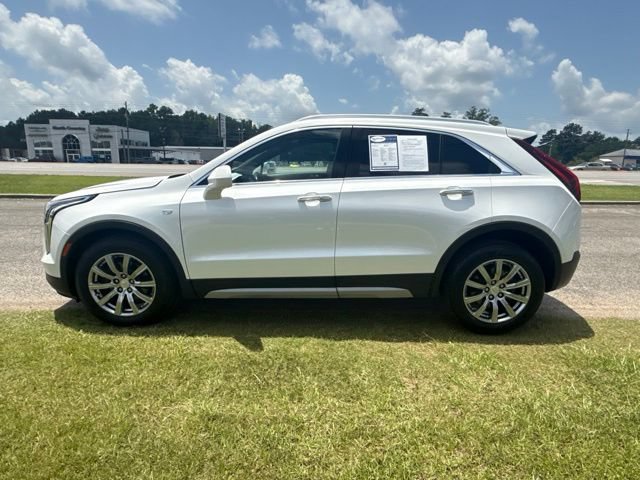 Used 2019 Cadillac XT4 Premium Luxury w/ Cold Weather Package FWD image 5