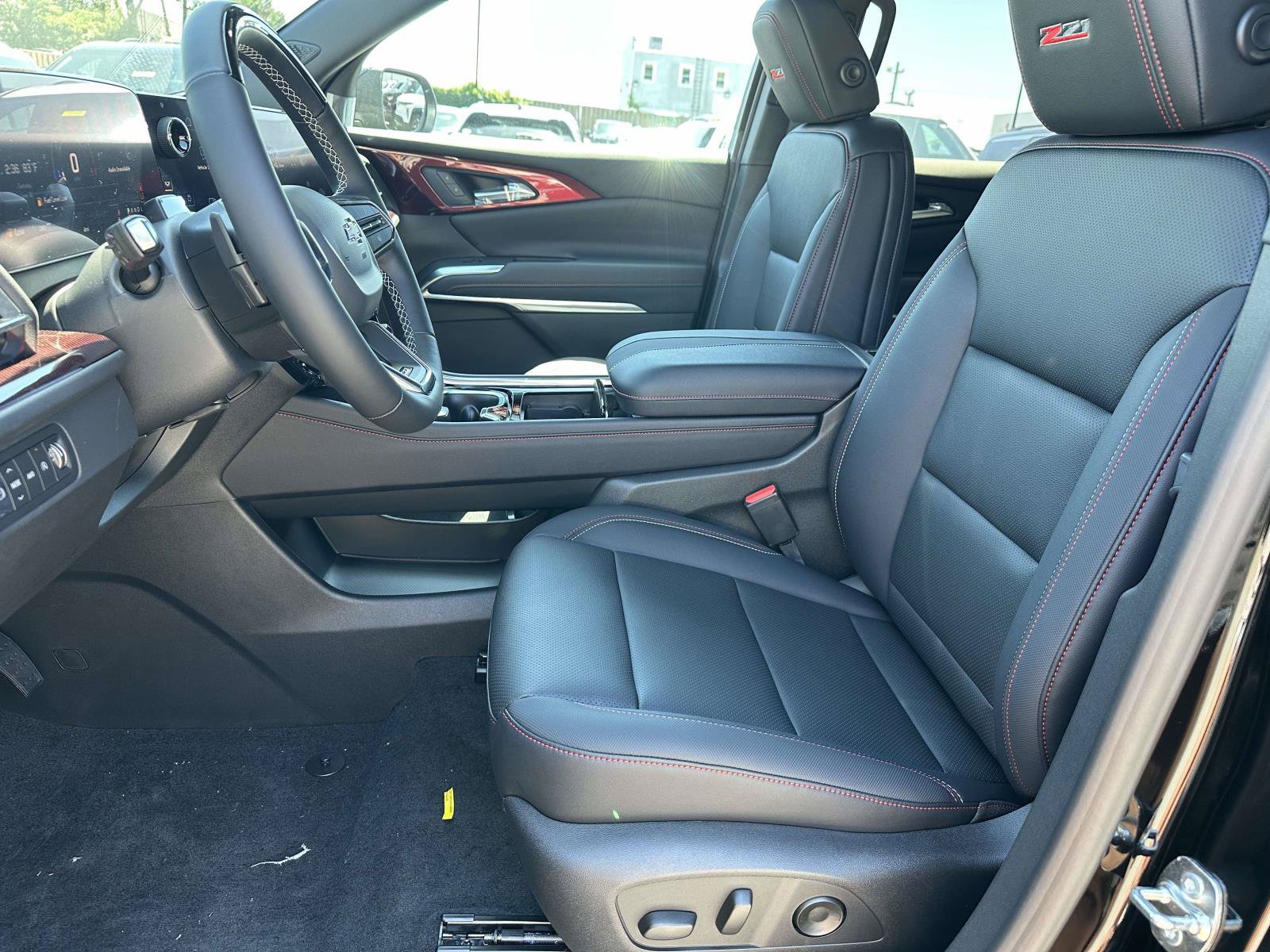 New 2026 Chevrolet Traverse Z71 w/ Enhanced Driving Package AWD/4WD image 21