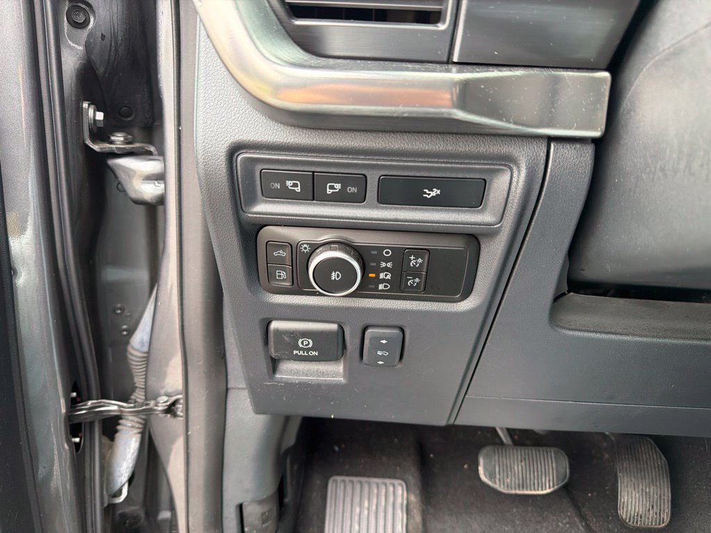 Used 2023 Ford F150 Lariat w/ Equipment Group 502A High AWD/4WD image 14