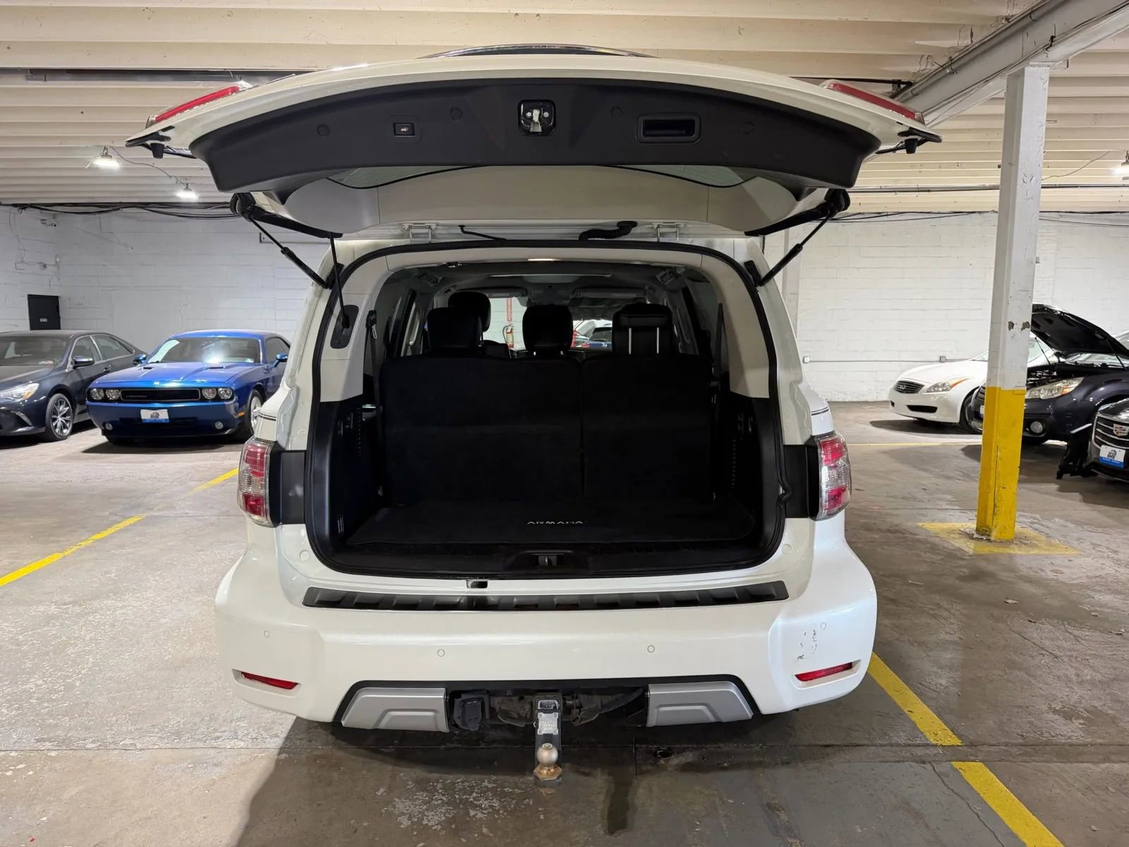 Used 2018 Nissan Armada SL AWD/4WD image 7