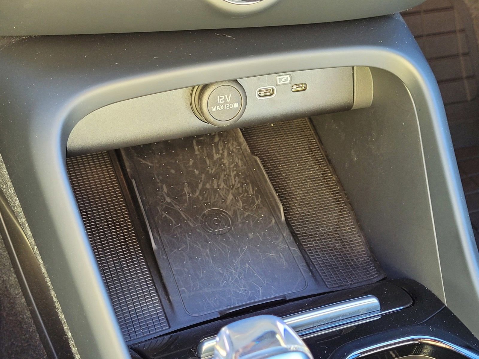 Certified 2023 Volvo XC40 Recharge Ultimate w/ Protection Package Premier image 26