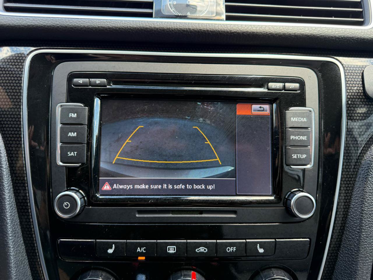 Used 2014 Volkswagen Passat 1.8T Sport FWD image 11