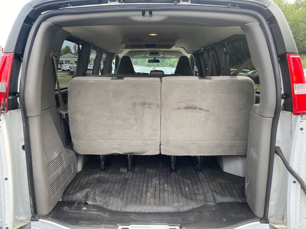 Used 2020 Chevrolet Express 2500 LS w/ Driver Convenience Package image 29