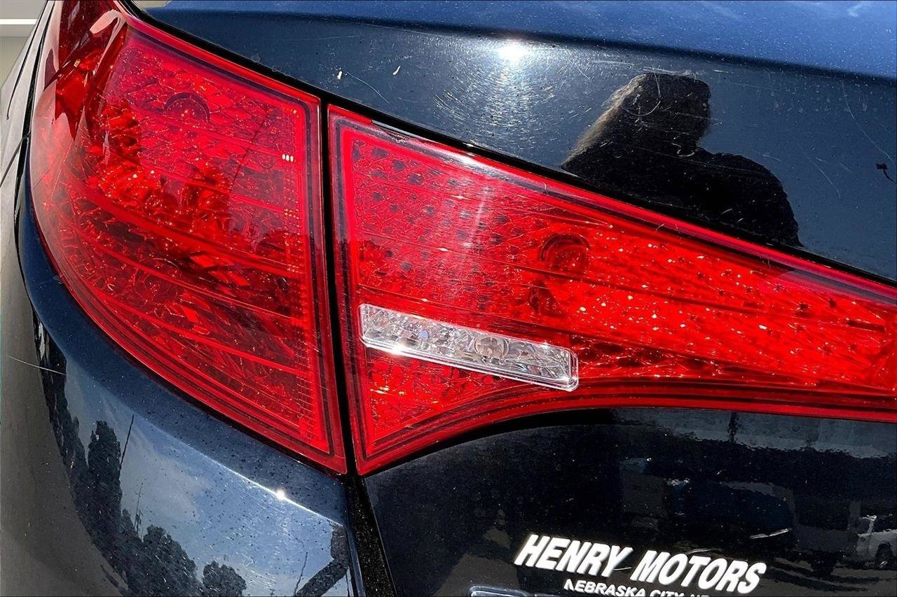 Used 2013 Kia Optima LX FWD image 25