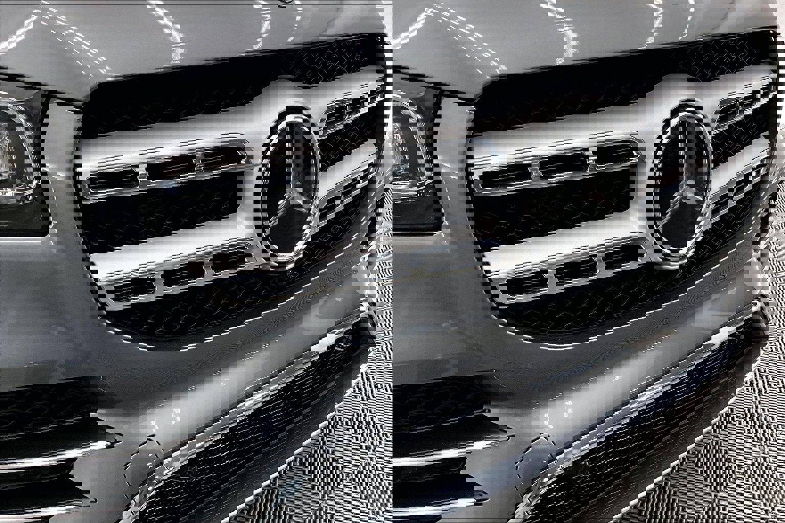 Used 2023 Mercedes-Benz GLS 450 4MATIC image 31