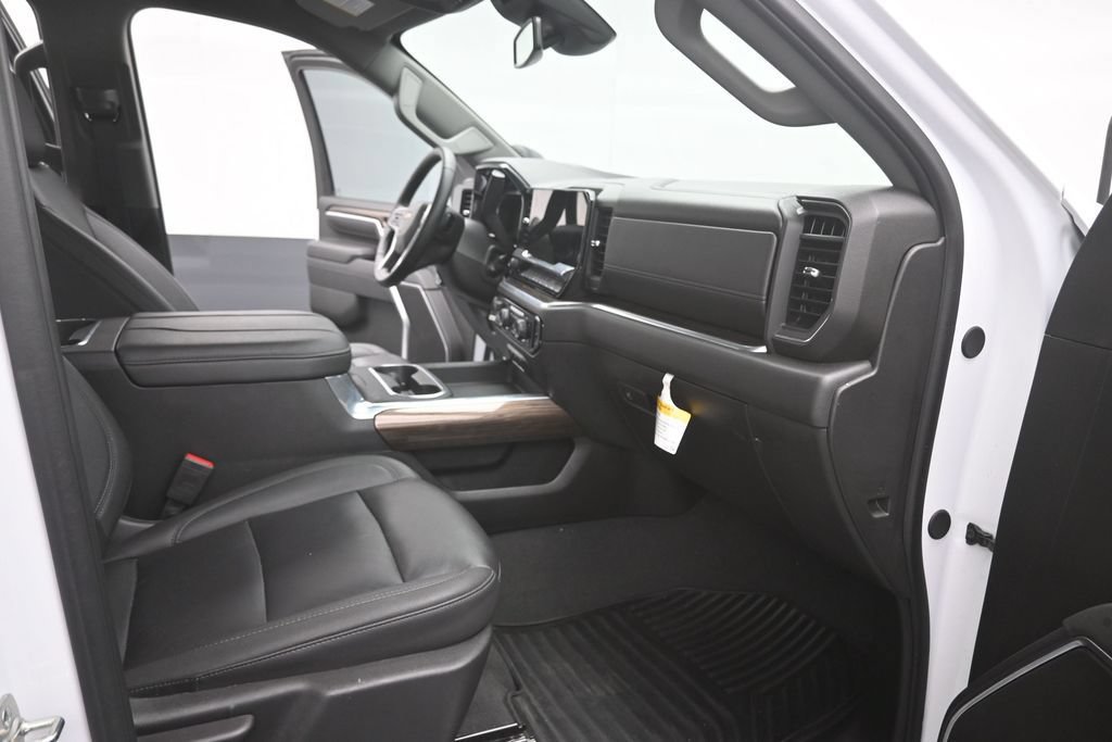 Used 2026 Chevrolet Silverado 3500 LT w/ Texas Edition AWD/4WD image 24