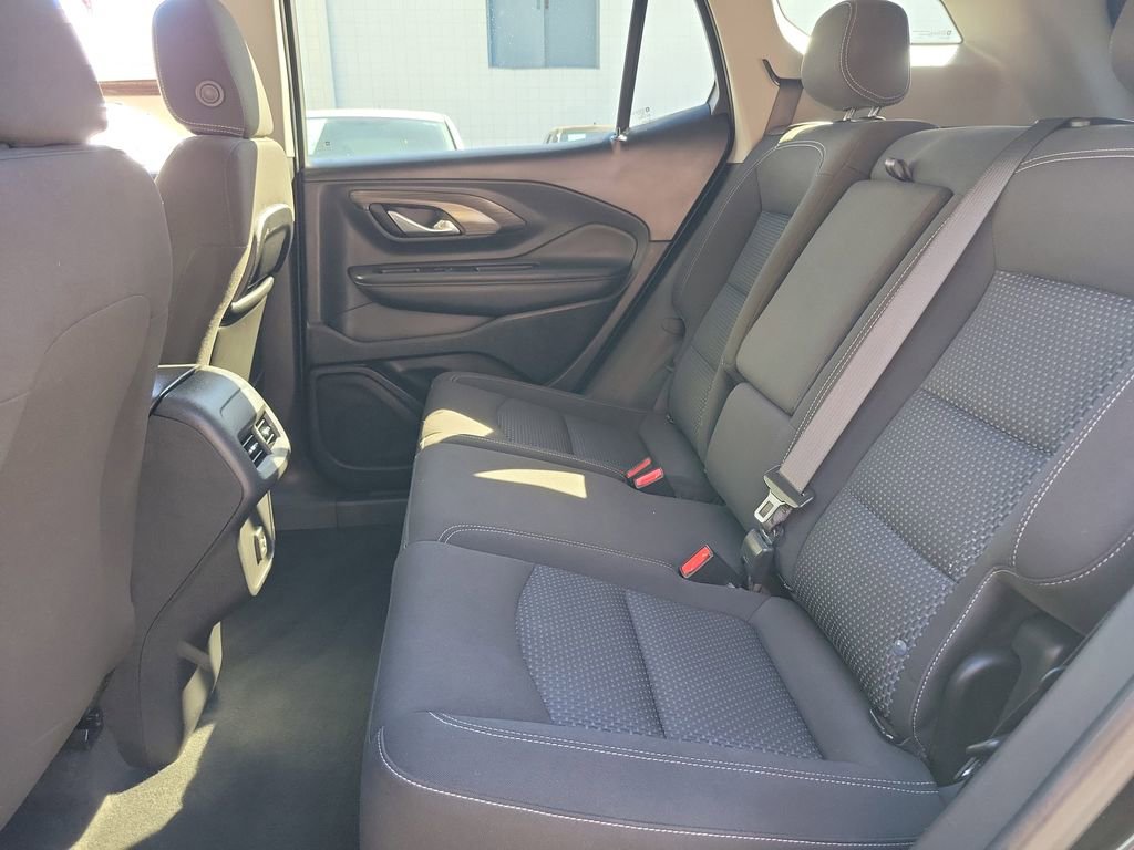 Used 2023 GMC Terrain SLE w/ Elevation Edition image 12